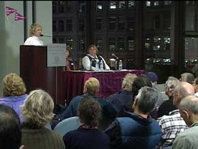 Dr. Linda Peeno speaking to Vancouver audience